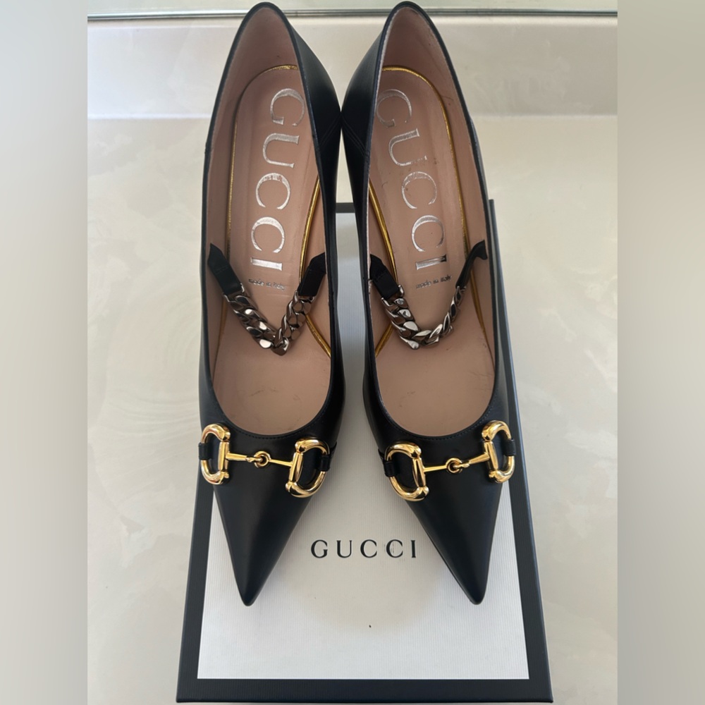Gucci Deva Horsebit pumps in a size 42